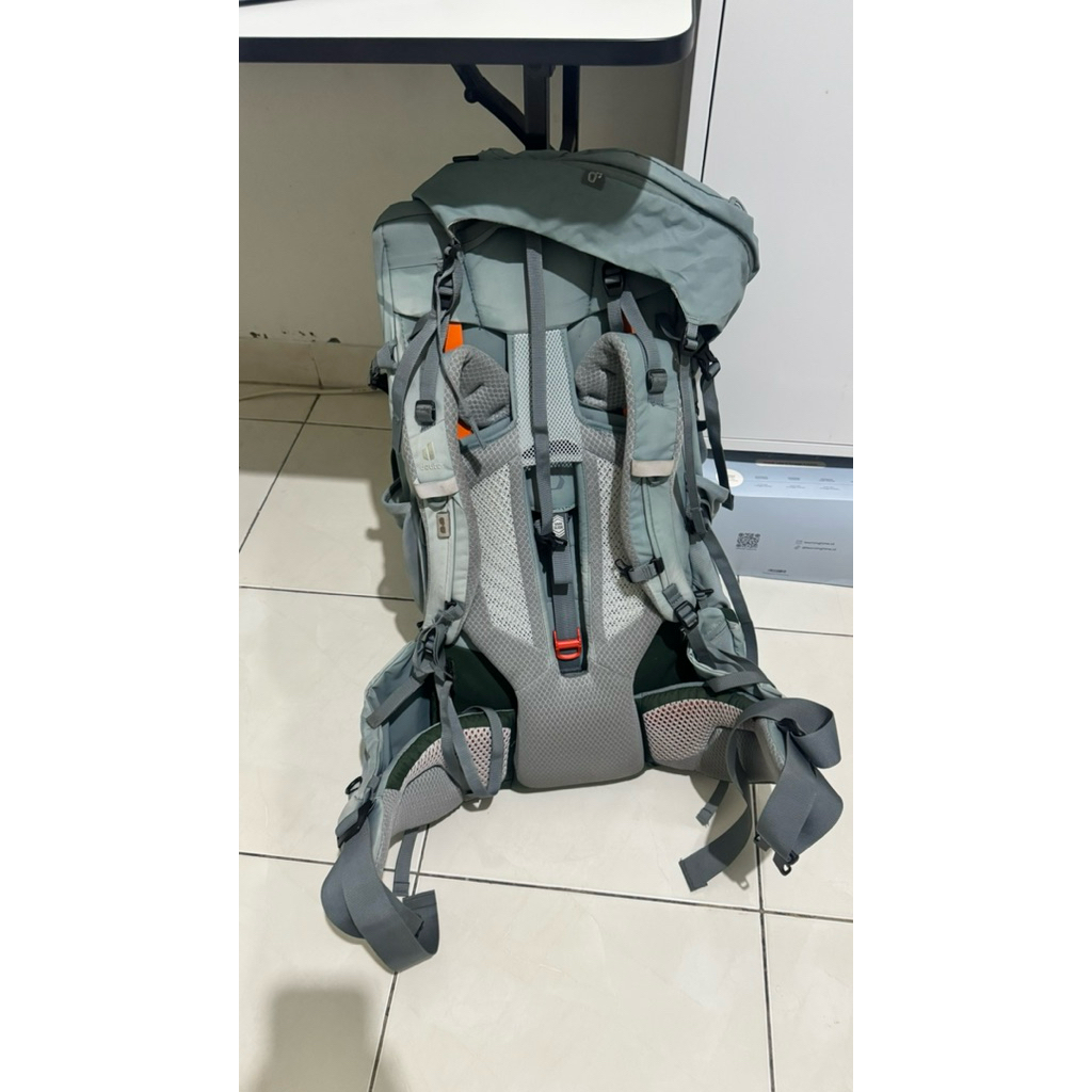 Deuter aircontact core 65 + 10 SL