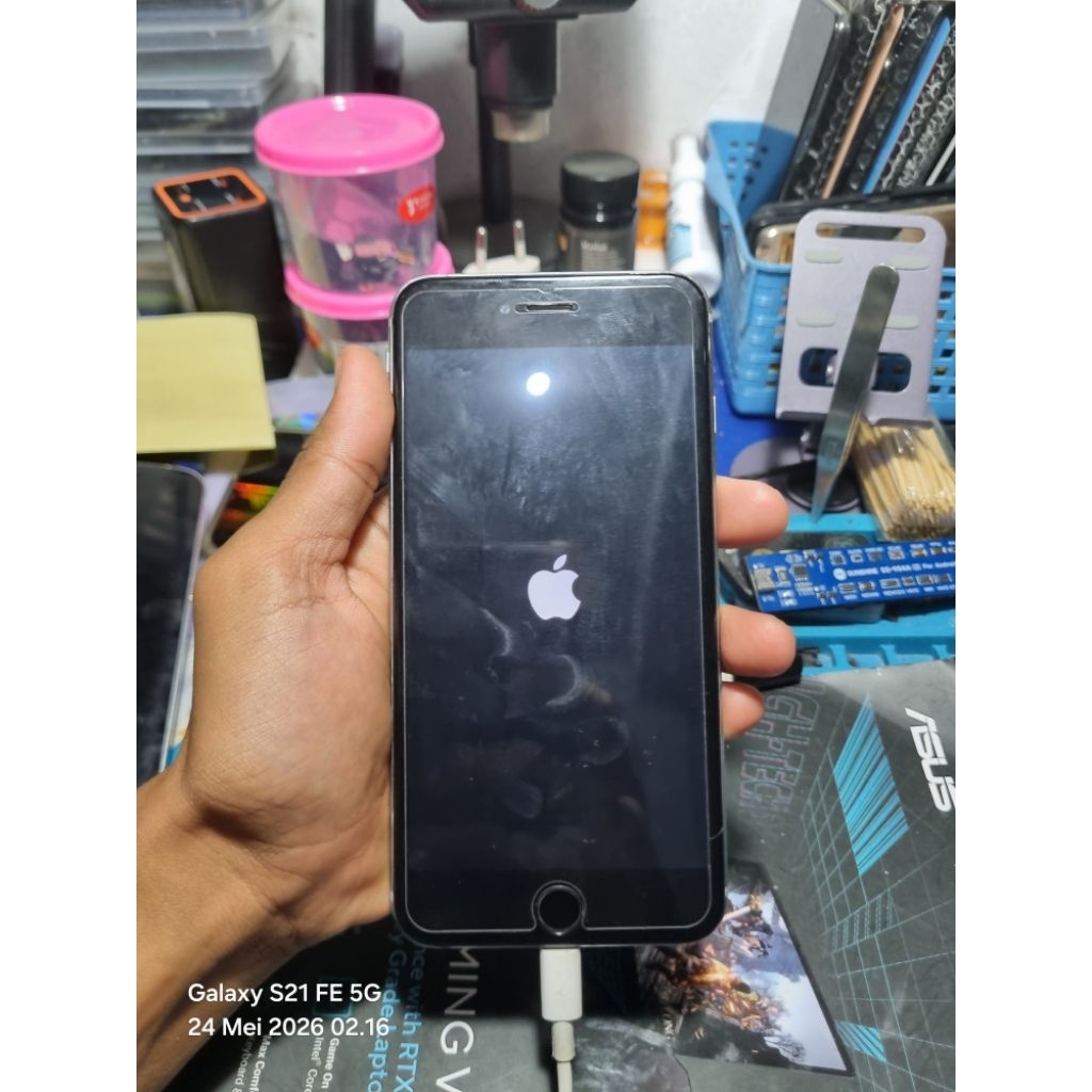 iphone 6 plus mentok logo