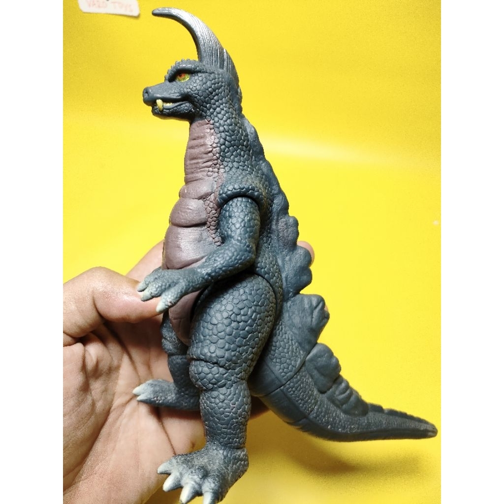 Ultra Monster Series Kaiju Arstron Kaiju Earthtron