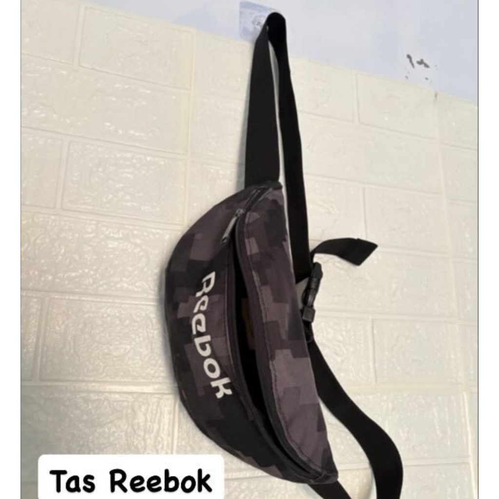 Preloved lupa beli asli / kw Reebok Tas Pinggang Pria - Tas Pinggang