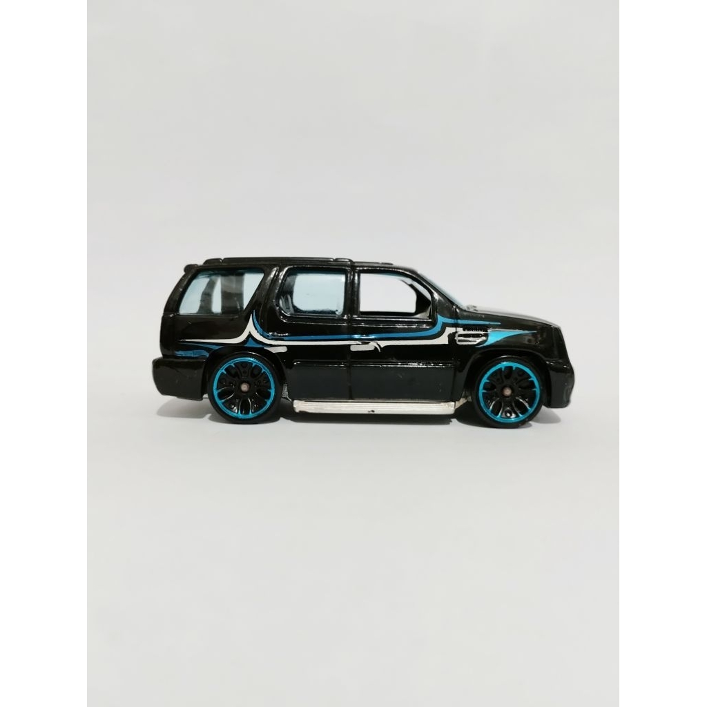 HOT WHEELS '07 CADILLAC® ESCALADE™ - HW CITY™ LOOSE