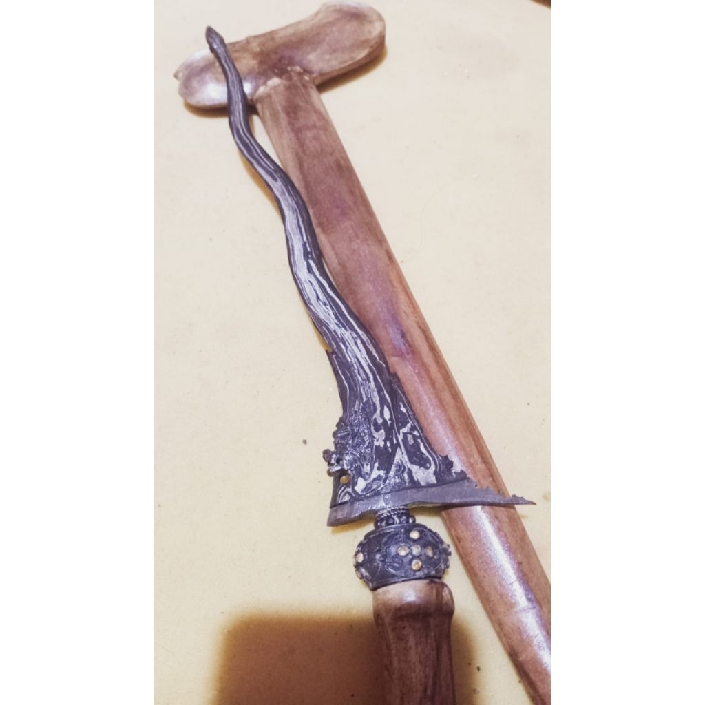 keris nogo runting peninggalan .