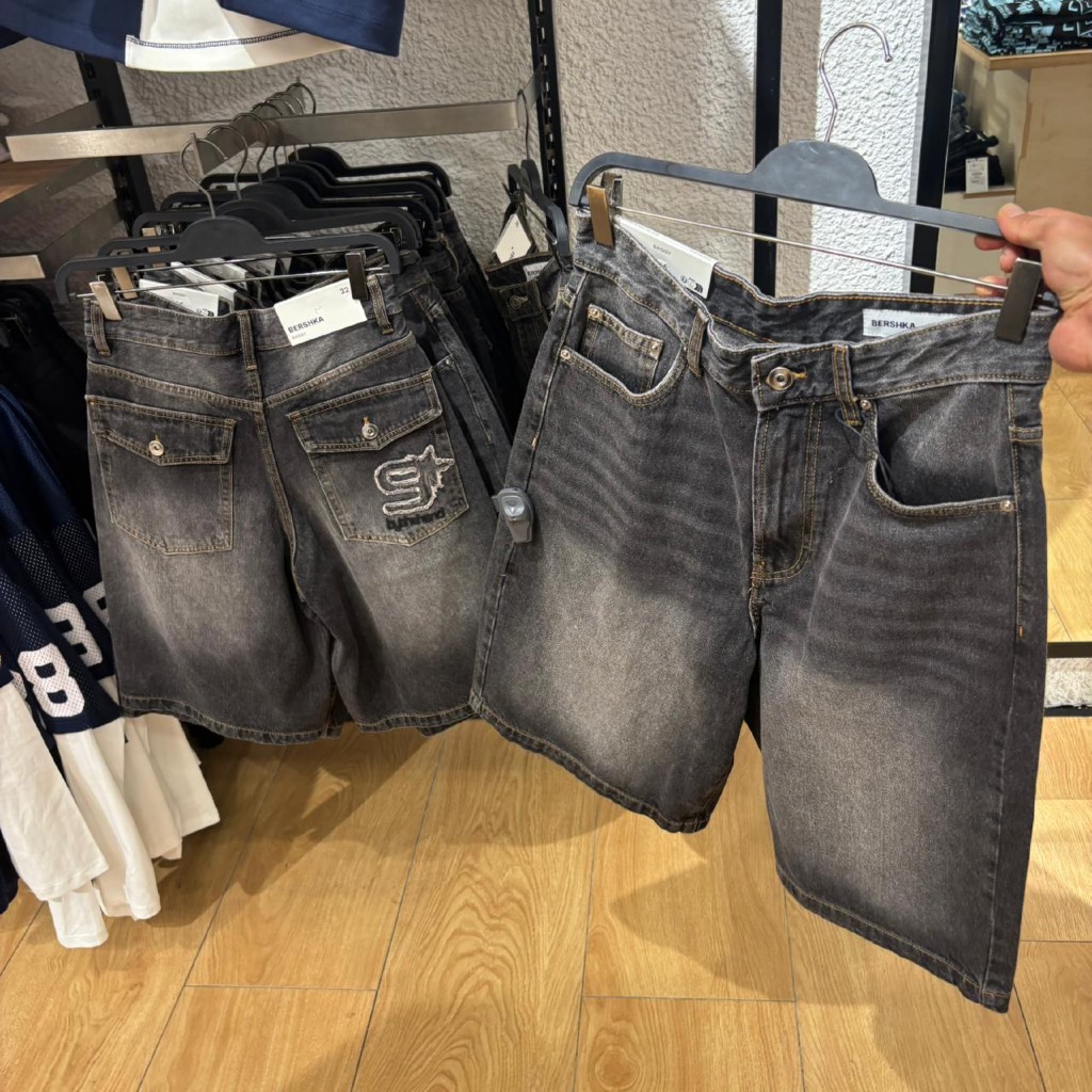 JASTIP. Jeans Pendek Bershka (MAN)