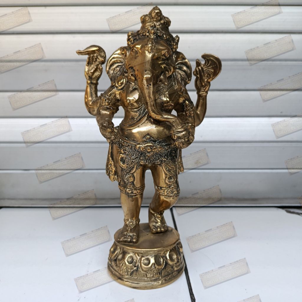 Patung Dewa Ganesha Berdiri Diatas Teratai Kuningan Sepuh emas