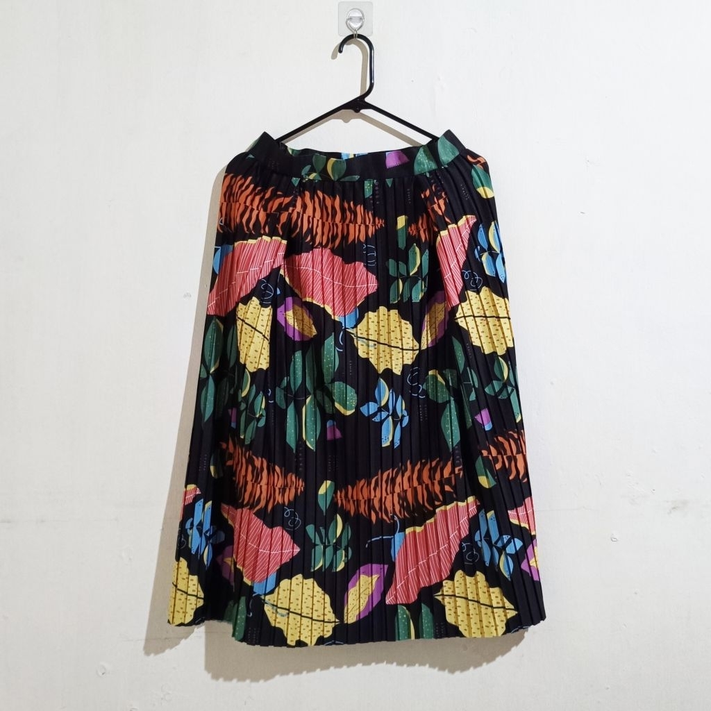 Calla The Label Pleated Skirt Rok Plisket Rempel Hitam