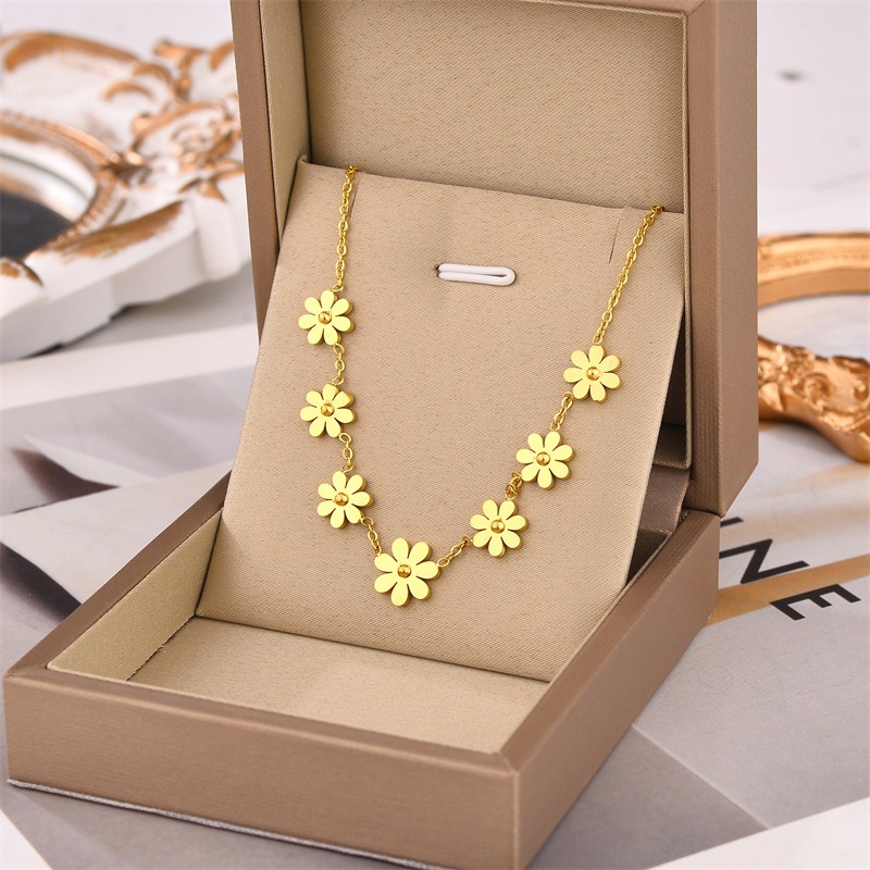 Kalung Bunga Titanium Wanita Anti Karat Adjustable Kalung Daisy X059