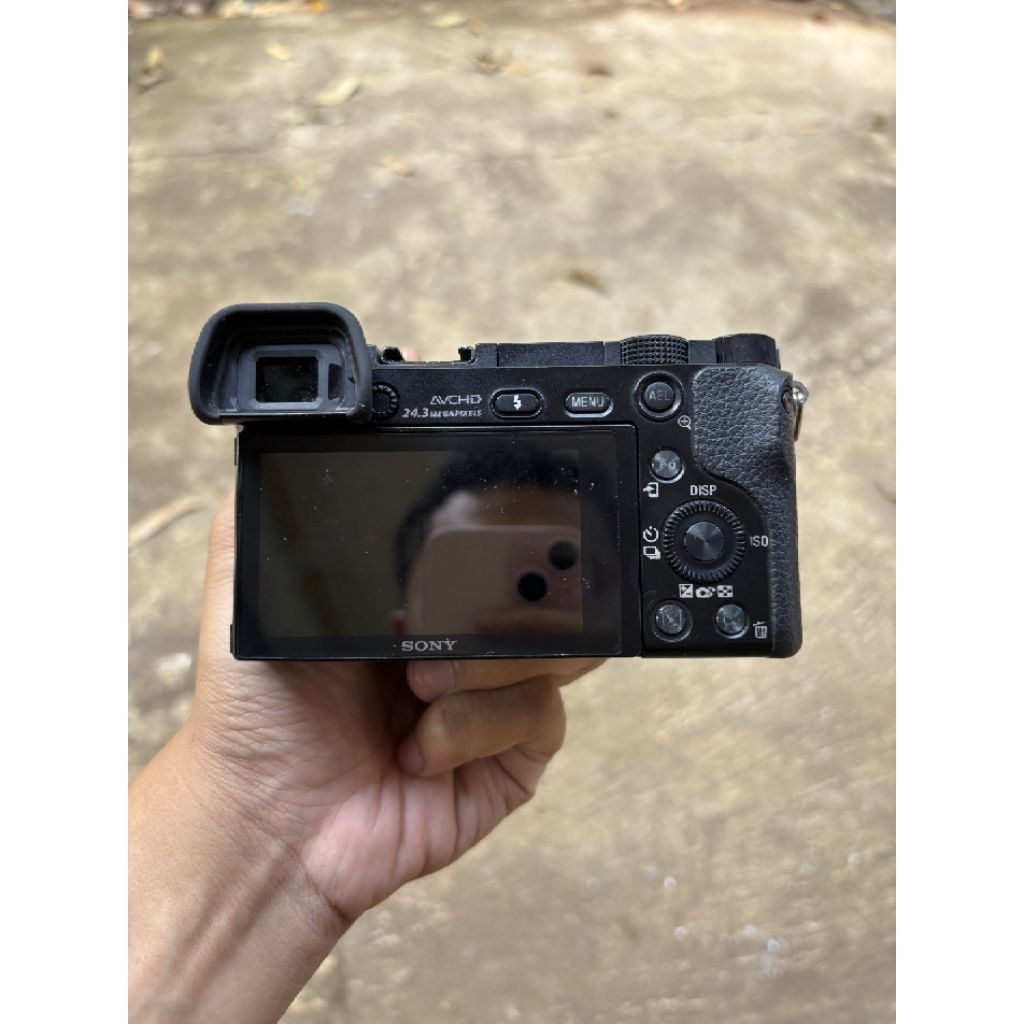 Sony A6000 kit sc 15rb