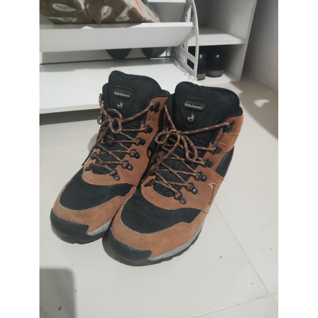 Sepatu Gunung Mokzhaware Enlighten