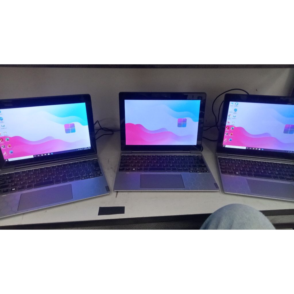 Laptop Lenovo  d330 toucscreen