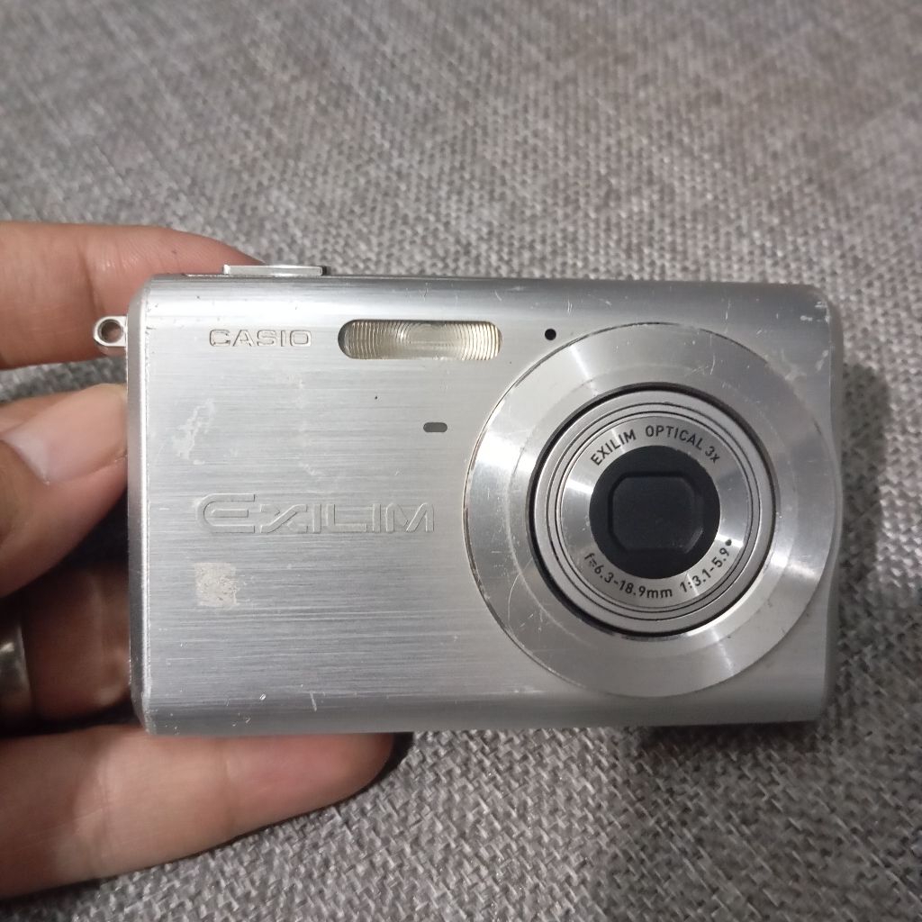 Kamera Digital Casio Exilime (gambling gakda baterai)