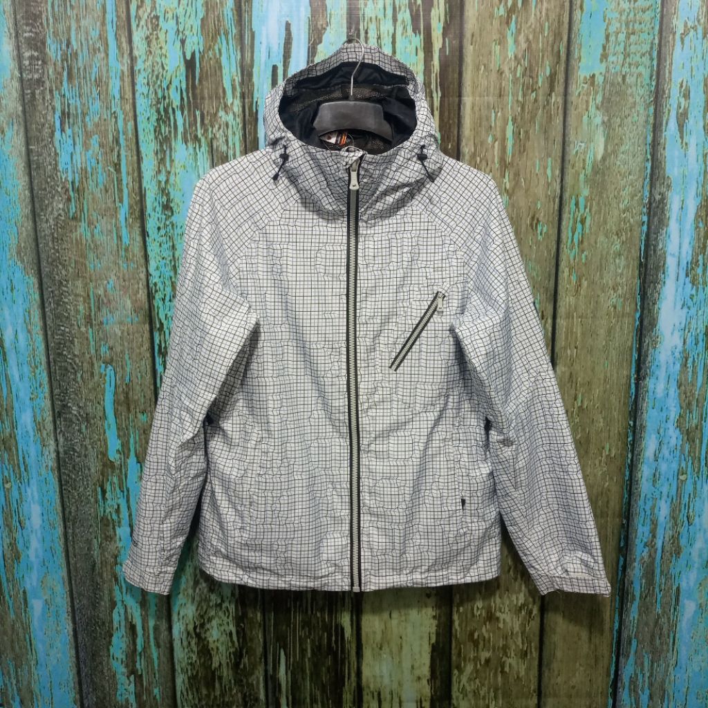 Jacket outdoor BURTON GORPCORE Zipper RIRI GORETEX N WATERPROOF size XS fit L ( Panjang 75cm Lebar 5