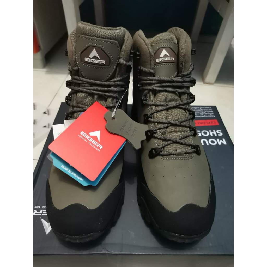 sepatu eiger Plum size 42 baru