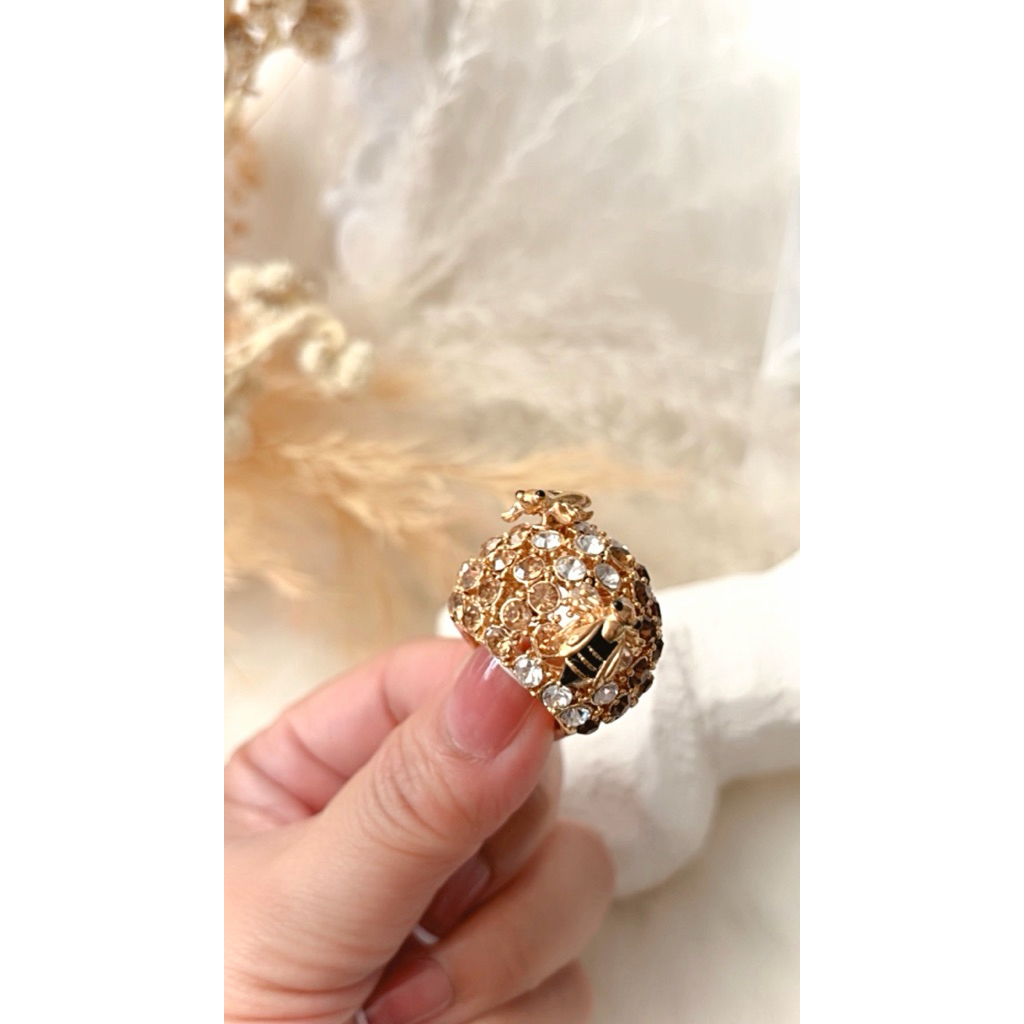 Cincin Wanita Gold 3D Queen Bee Hiasan Kristal  Cokelat Gaya Vintage Klasik