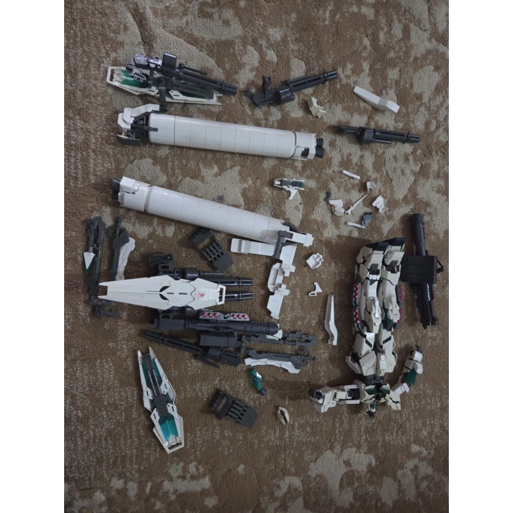 Junk Gundam Unicorn Bandai
