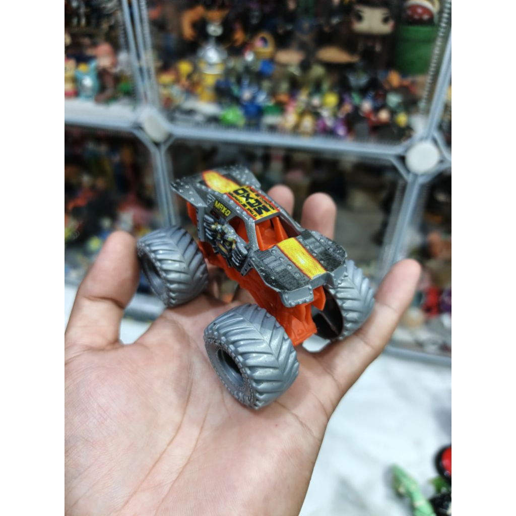 sml spin master mobil monster jam truck max D