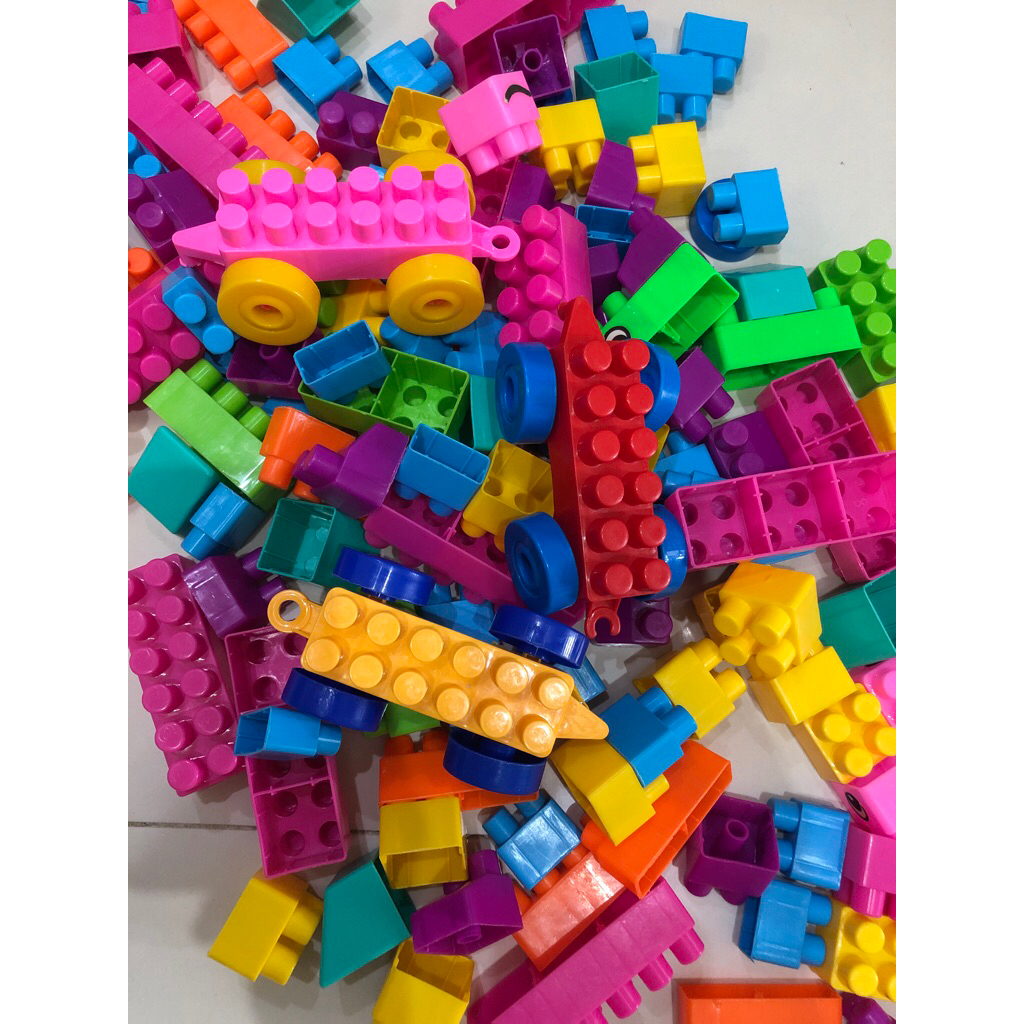 Preloved - Lego Bricks Besar