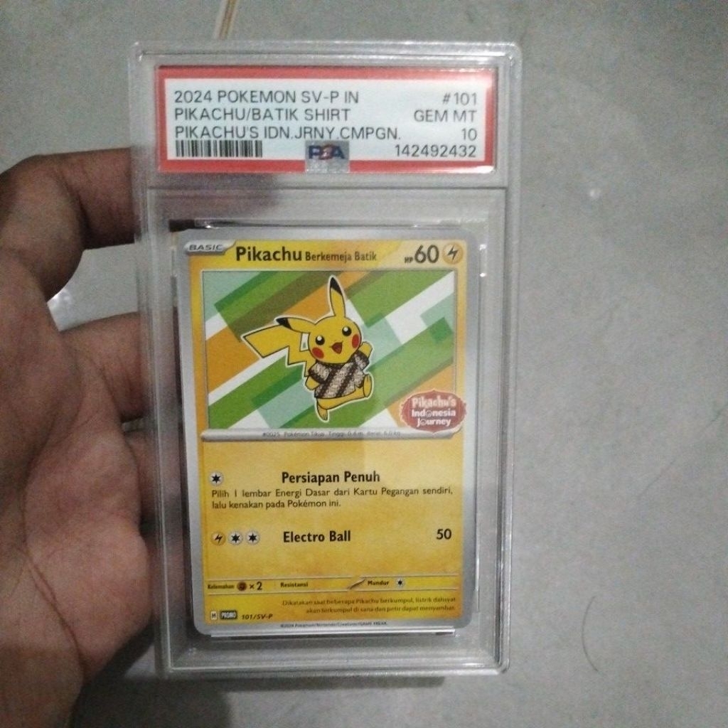Pikachu Batik Hijau Psa 10