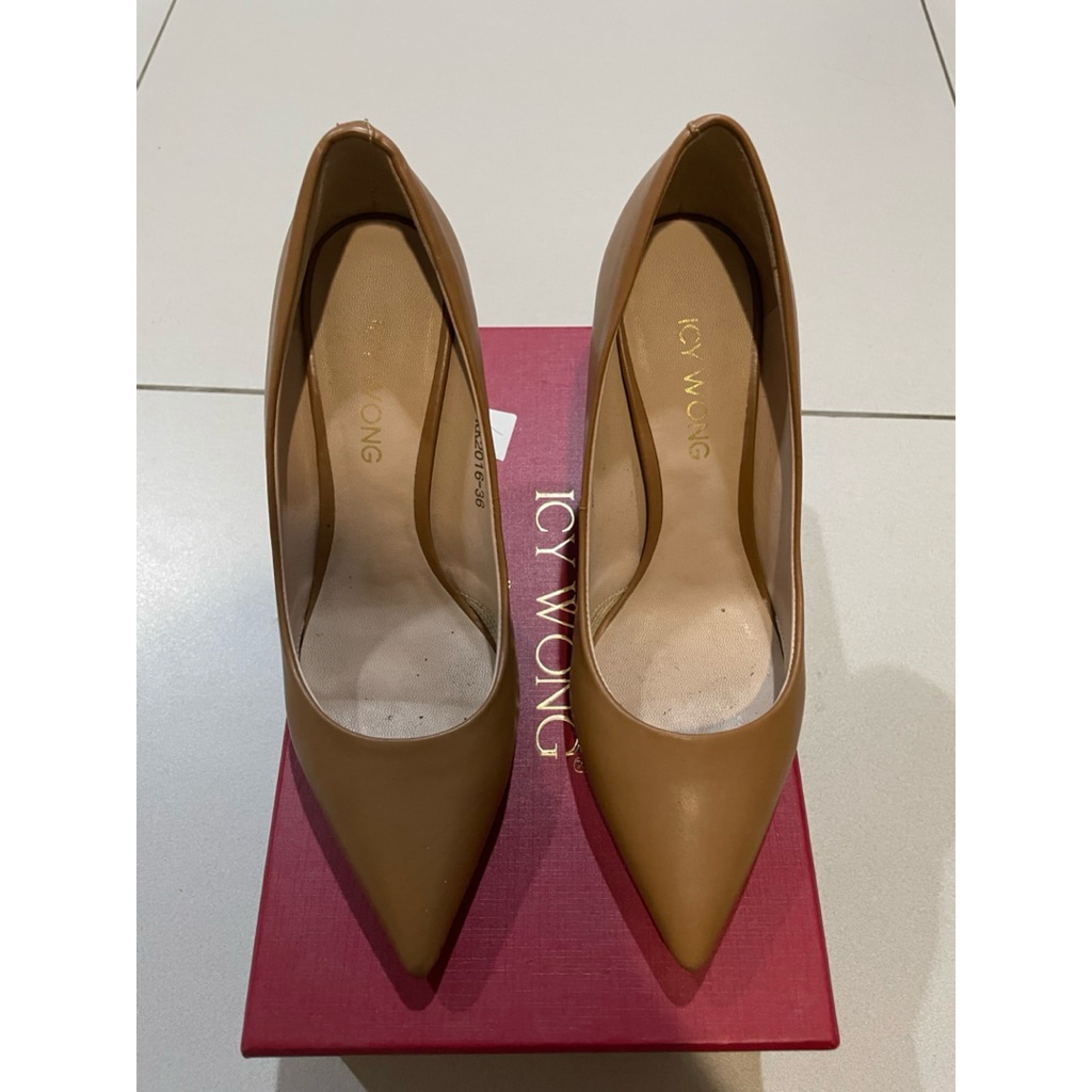 Preloved Icy Wong 9cm heels size 36