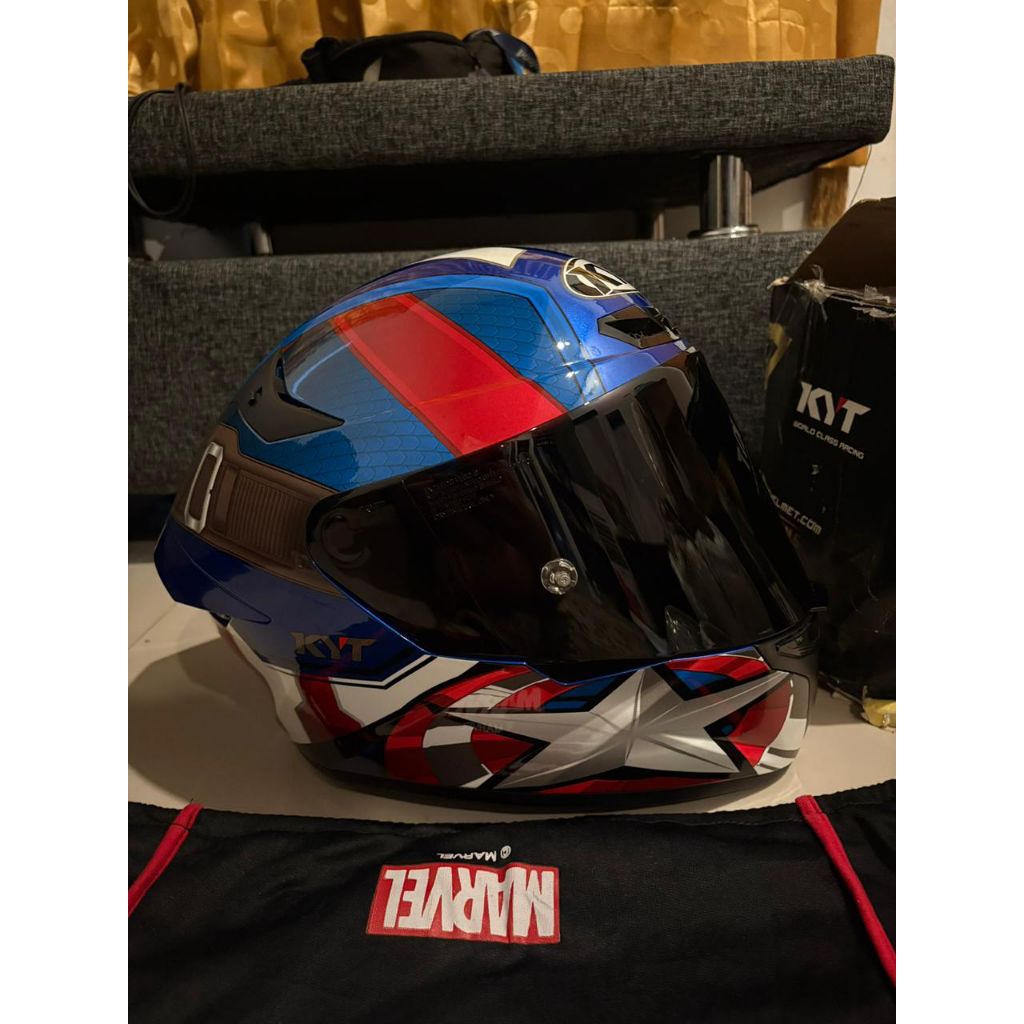Helm Kyt TT Course Marvel Captain America