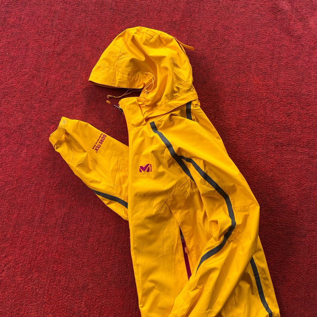 jaket Millet gore-tex Size : S (P : 63cm X L : 50cm)
