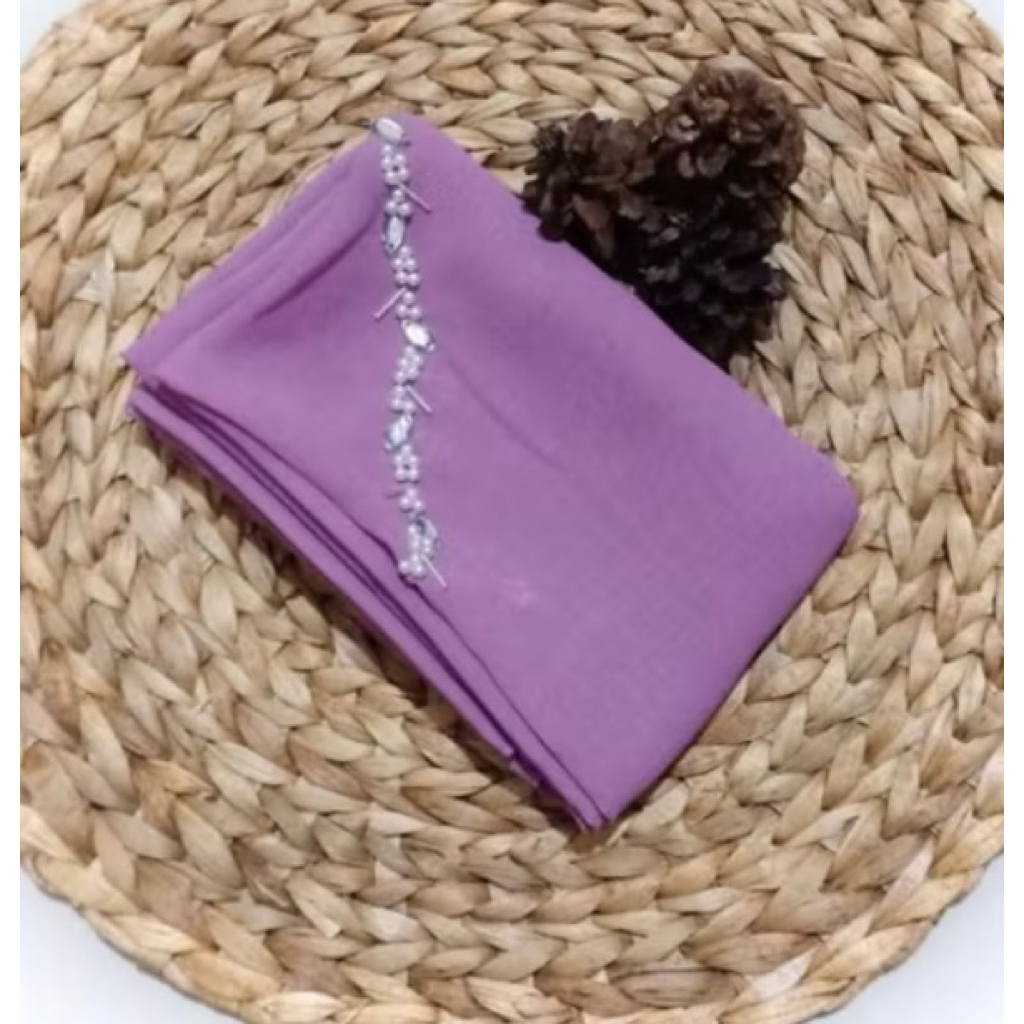 preloved Jilbab Segi Empat Bella Payet mutiara warna ungu
