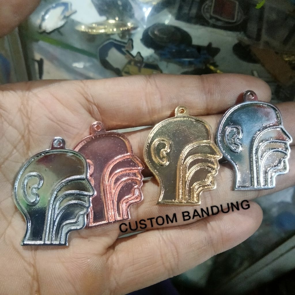 enamel custom gantungan kunci plathing