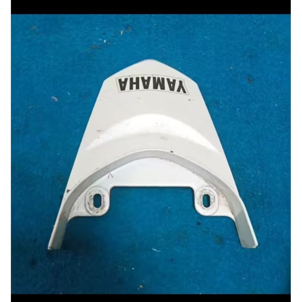 Cover tail sambungan body Belakang motor Mio j / Mio GT / ORI asli Yamaha.