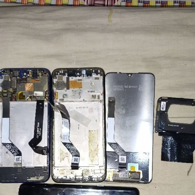 LCD dan frame redmi note 7 MINUS