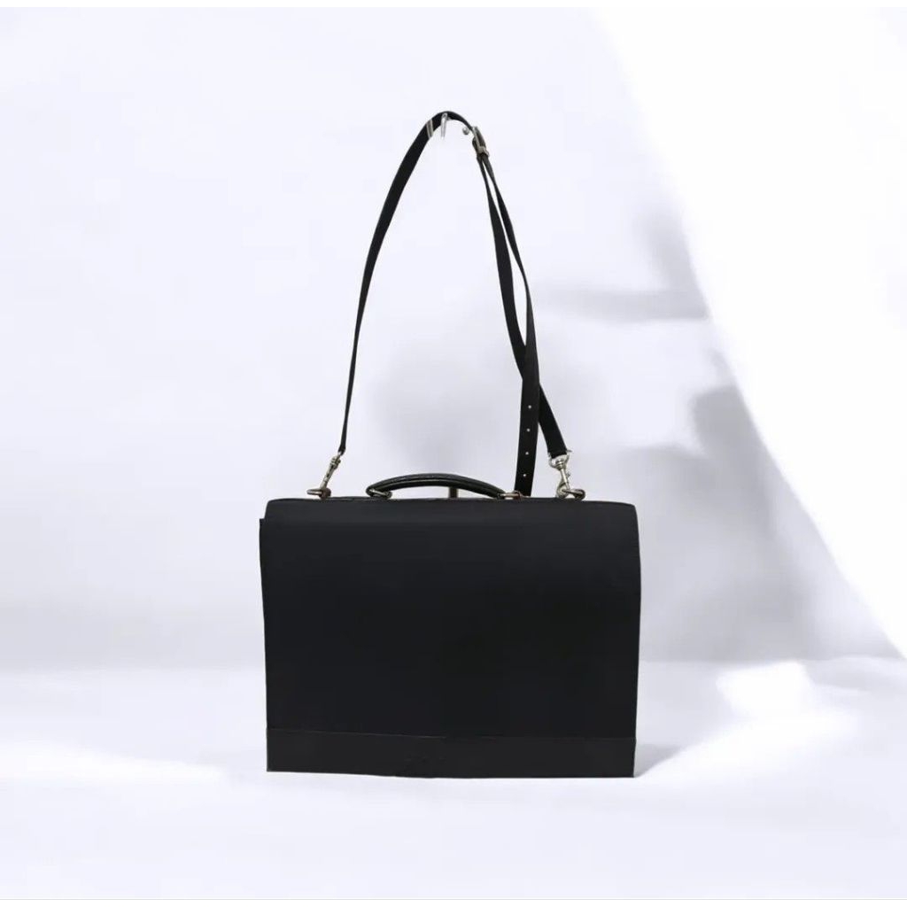Carven Paris Mens Black Nylon & Genuine Leather Briefcase Bag 