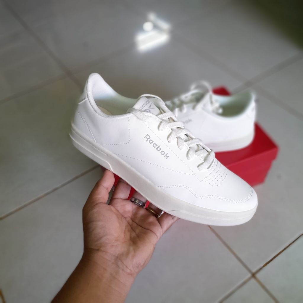 Sepatu Sneakers Reebok Prime Club Putih Pria Original