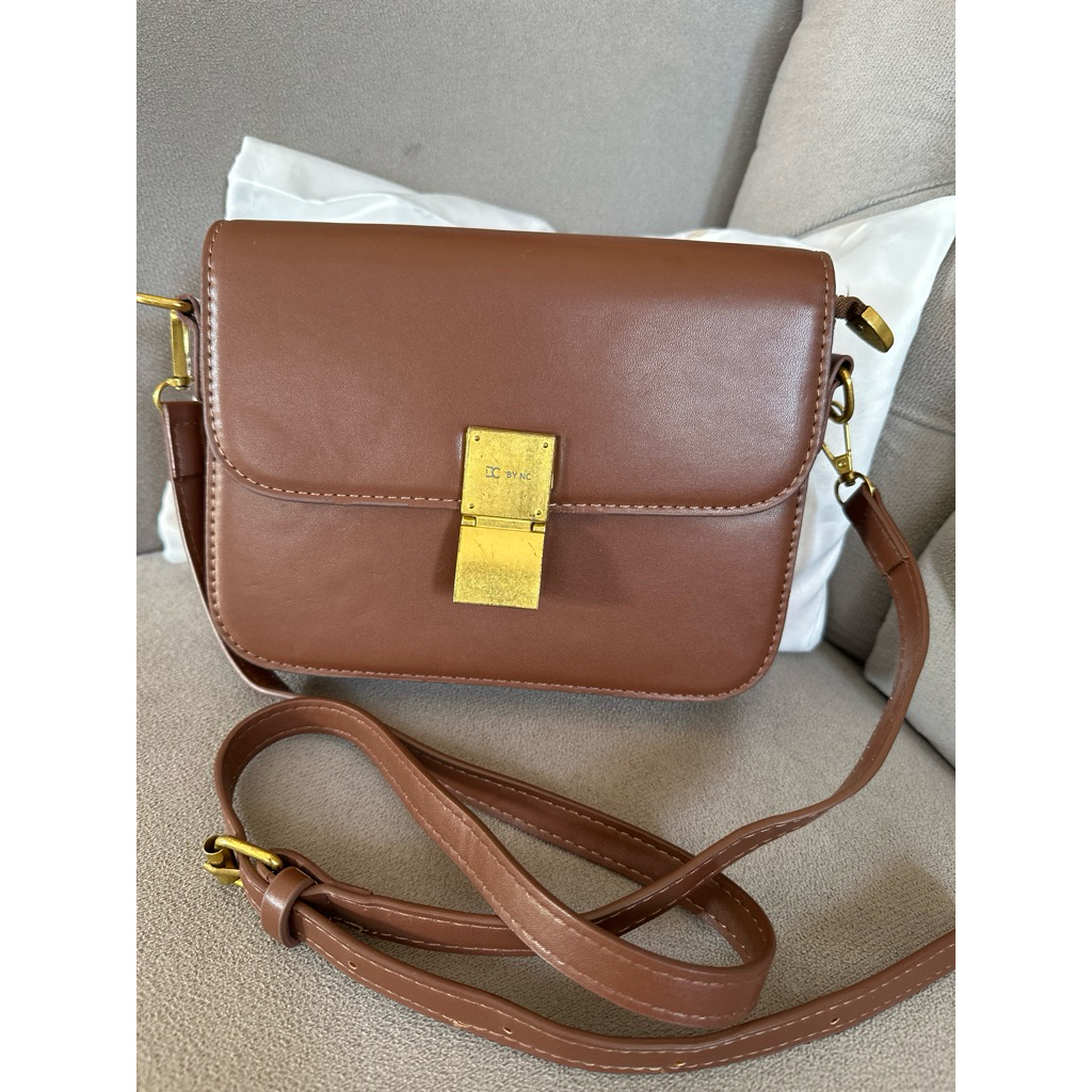 Tas selempang  fashion DC By NC
