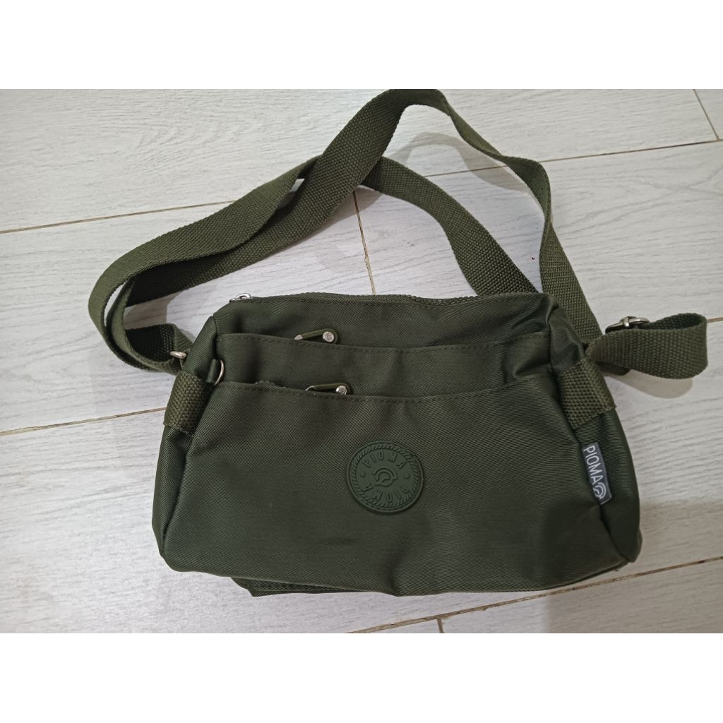 Pioma Tas Selempang LIKE NEW (bekas)