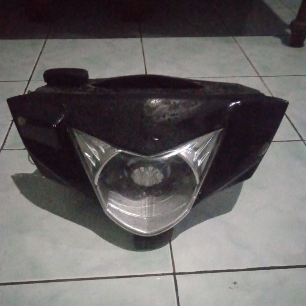 Set Batok Kepala+Lampu reflektor fariasi Kymco free LX ORI Copotan