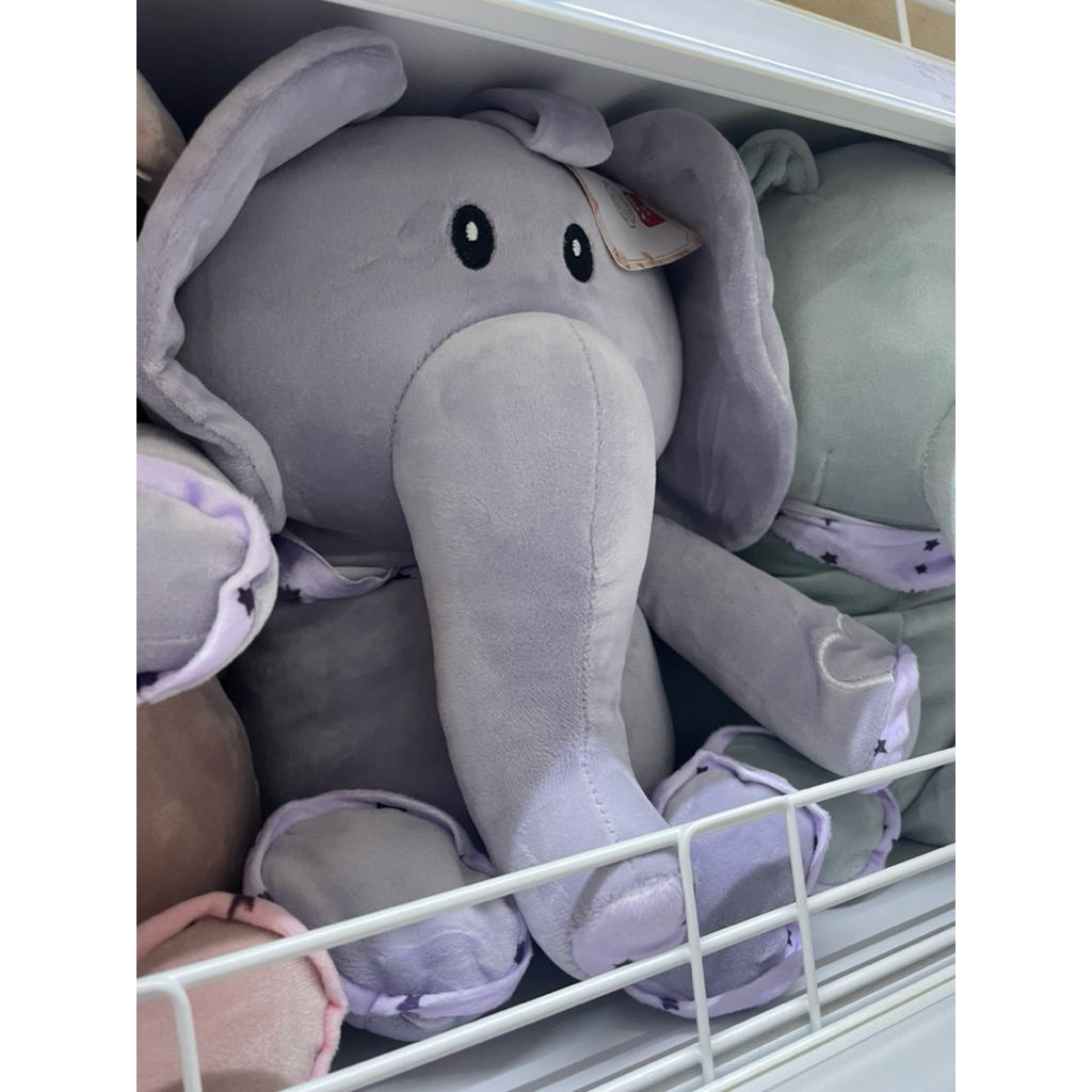 Boneka gajah Mr. DIY