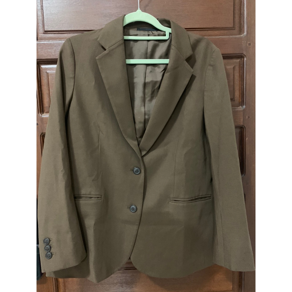 blazer uniqlo preloved