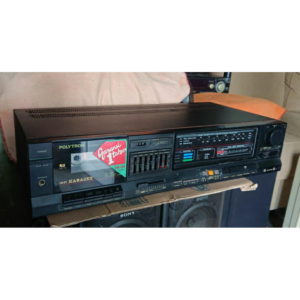 Tape Deck Polytron BB435 (Bluetooth, radio Dan kaset)