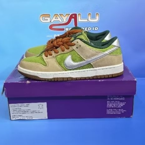 SEPATU NIKE SB DUNK LOW ESCARGOT
