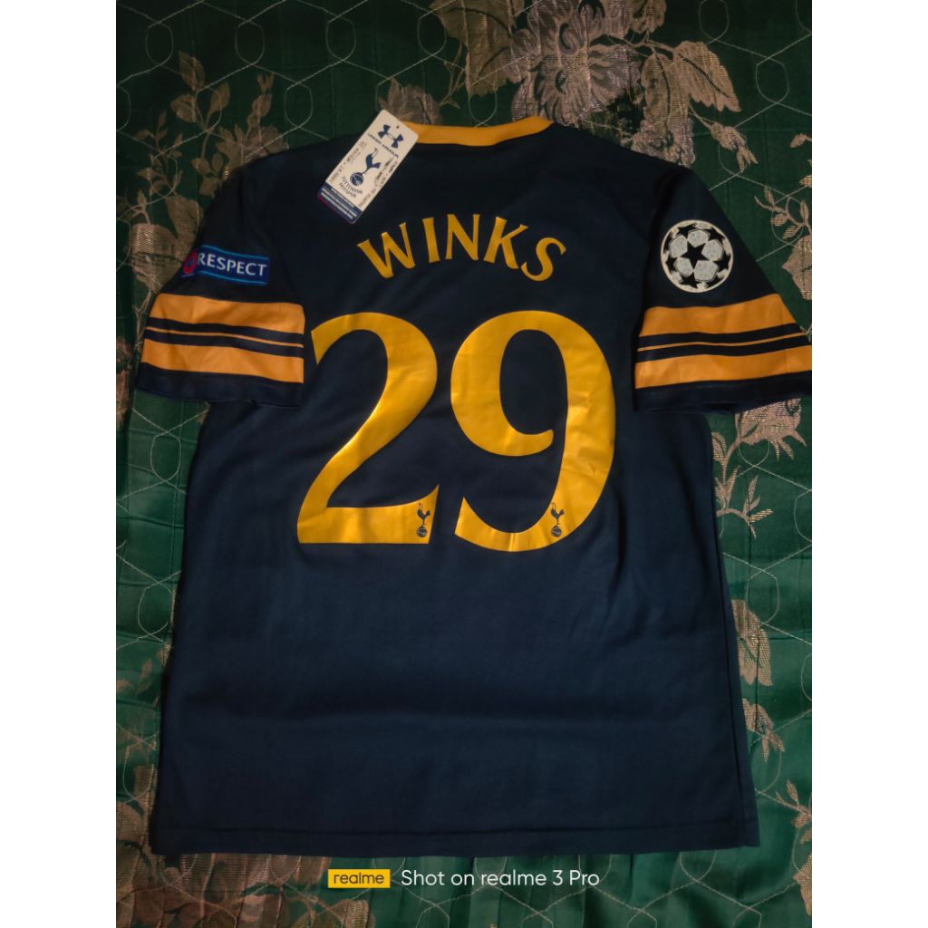 Tottenham 2016 away