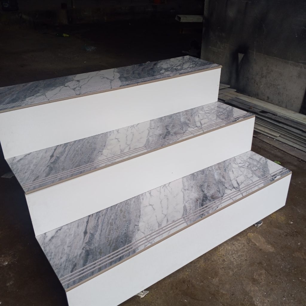 Stepnosing Granit Tangga 30x120, Bevel, Bullnose, Pingul