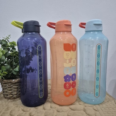 Tupperware Aquavibe 2L botol minum