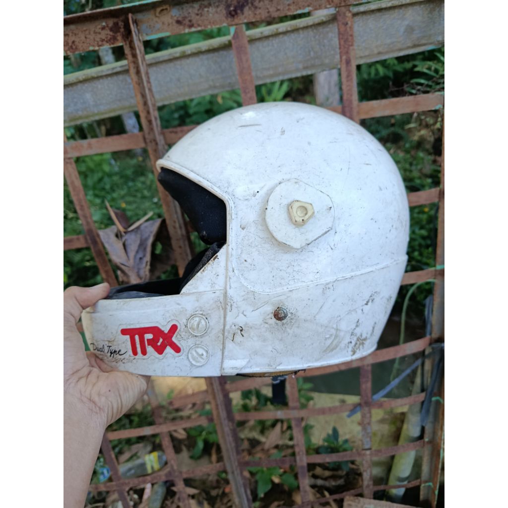 helm TRX full face jadul