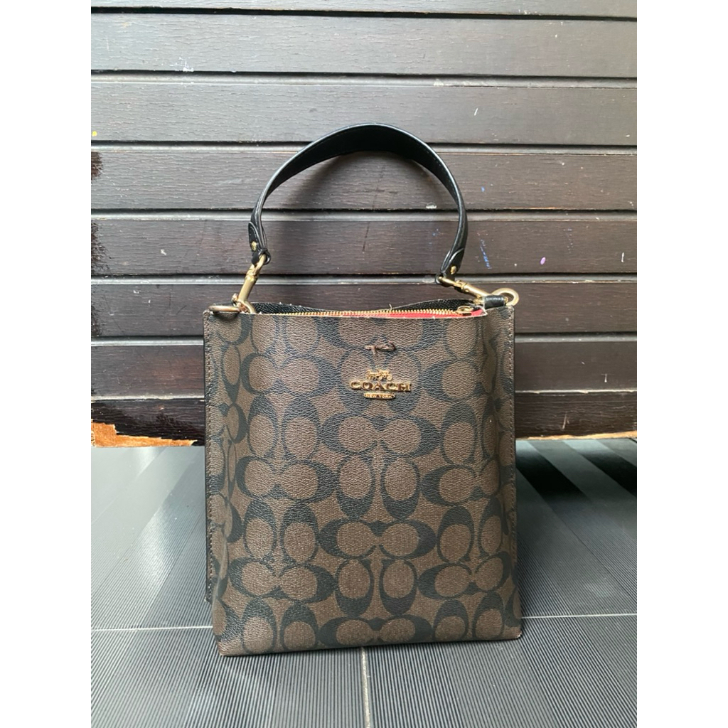 coach mollie bucket bag