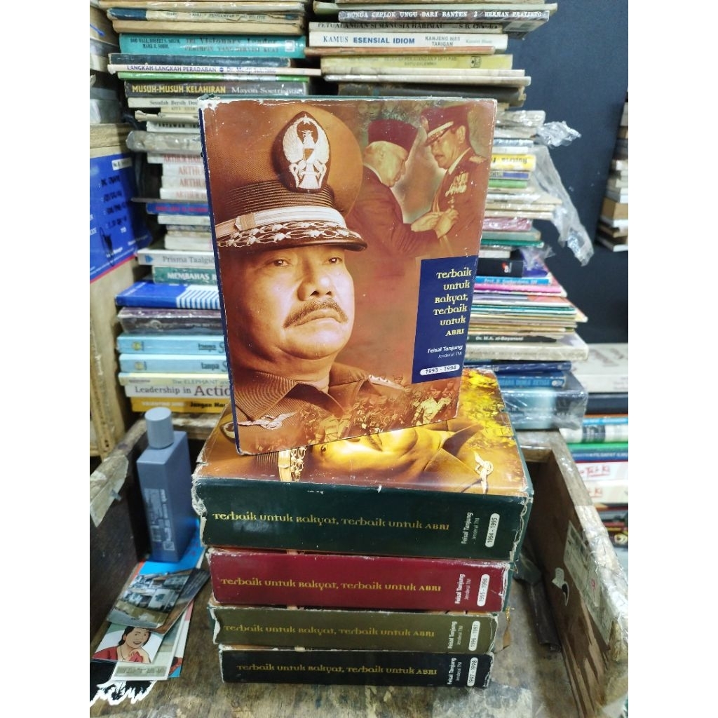 Terbaik Untuk Rakyat, Terbaik Untuk ABRI : Sepaket 5 Buku 1993-1998 - Feisal Tanjung