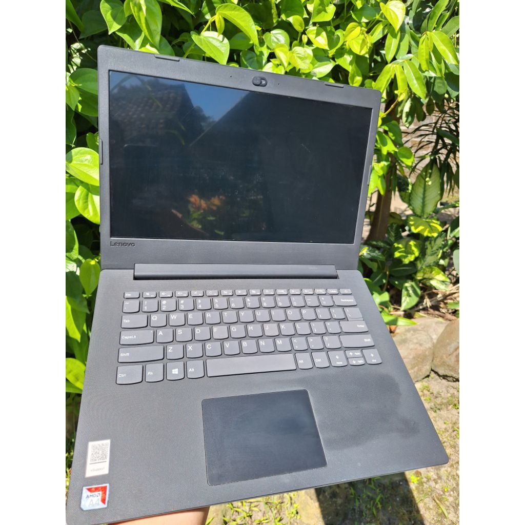 Laptop Mati Total - Lenovo 130-14AST ideapad Type 81H4