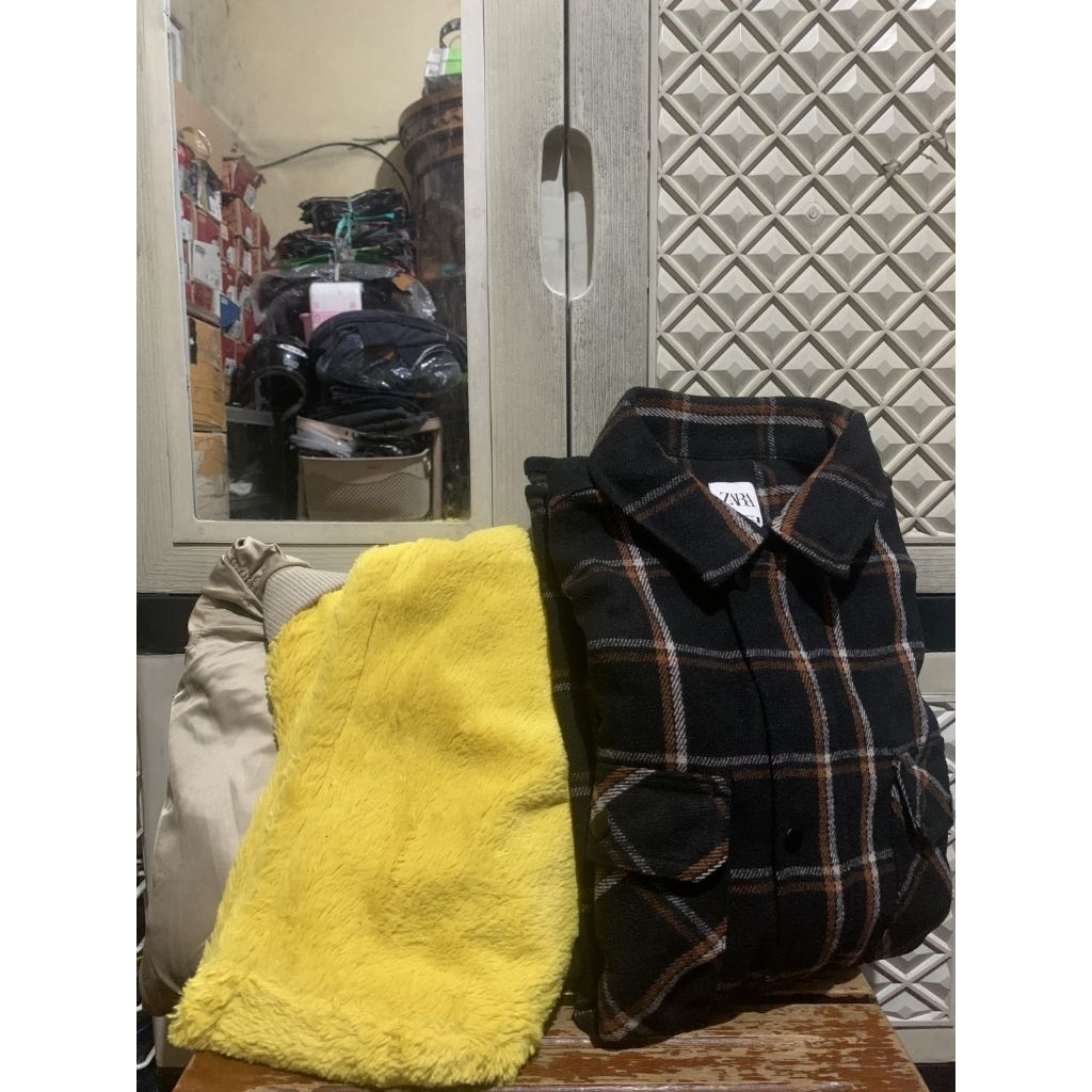 ORIGINAL OUTERWEAR WOOL ZARA JACKET BOMBER BERSHKA ZIPPER SHERPA PLAID MULTI COLOUR STRIPE STRAP