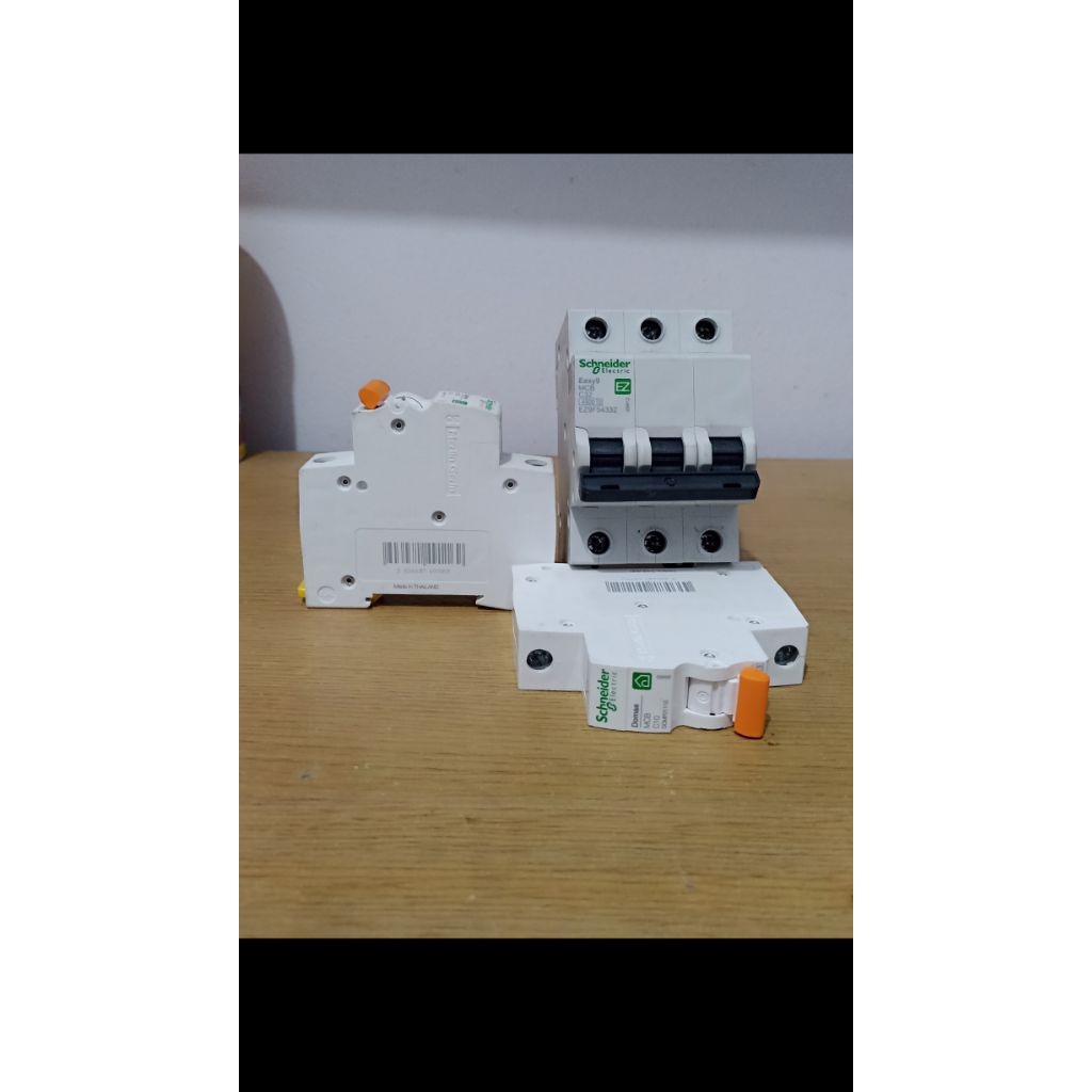 MCB schneider 3P