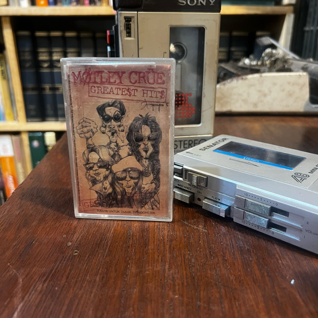Kaset Pita Motley Crue Greatest Hits
