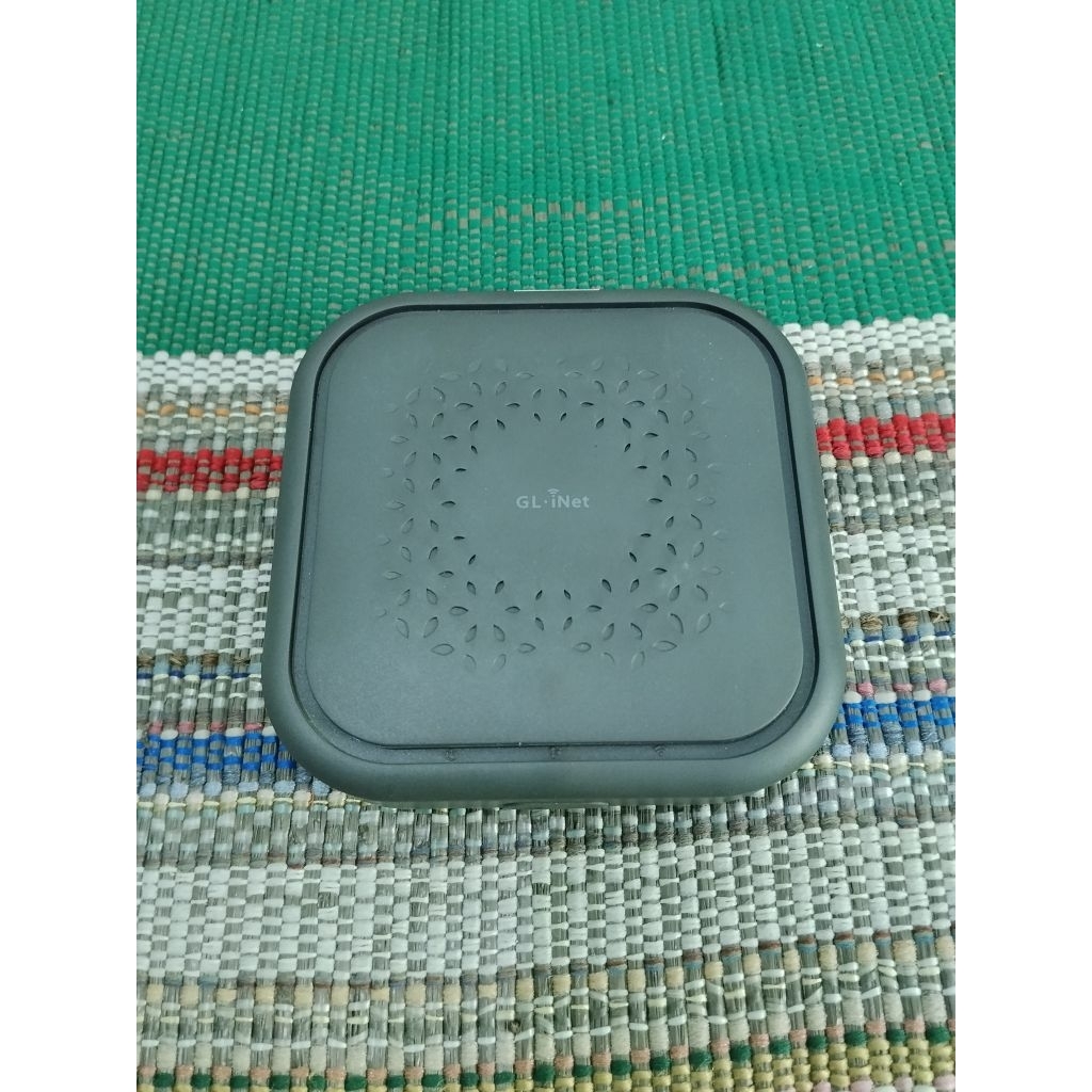 GL.iNet GL-B1300 (Gigabit Home AC Router)