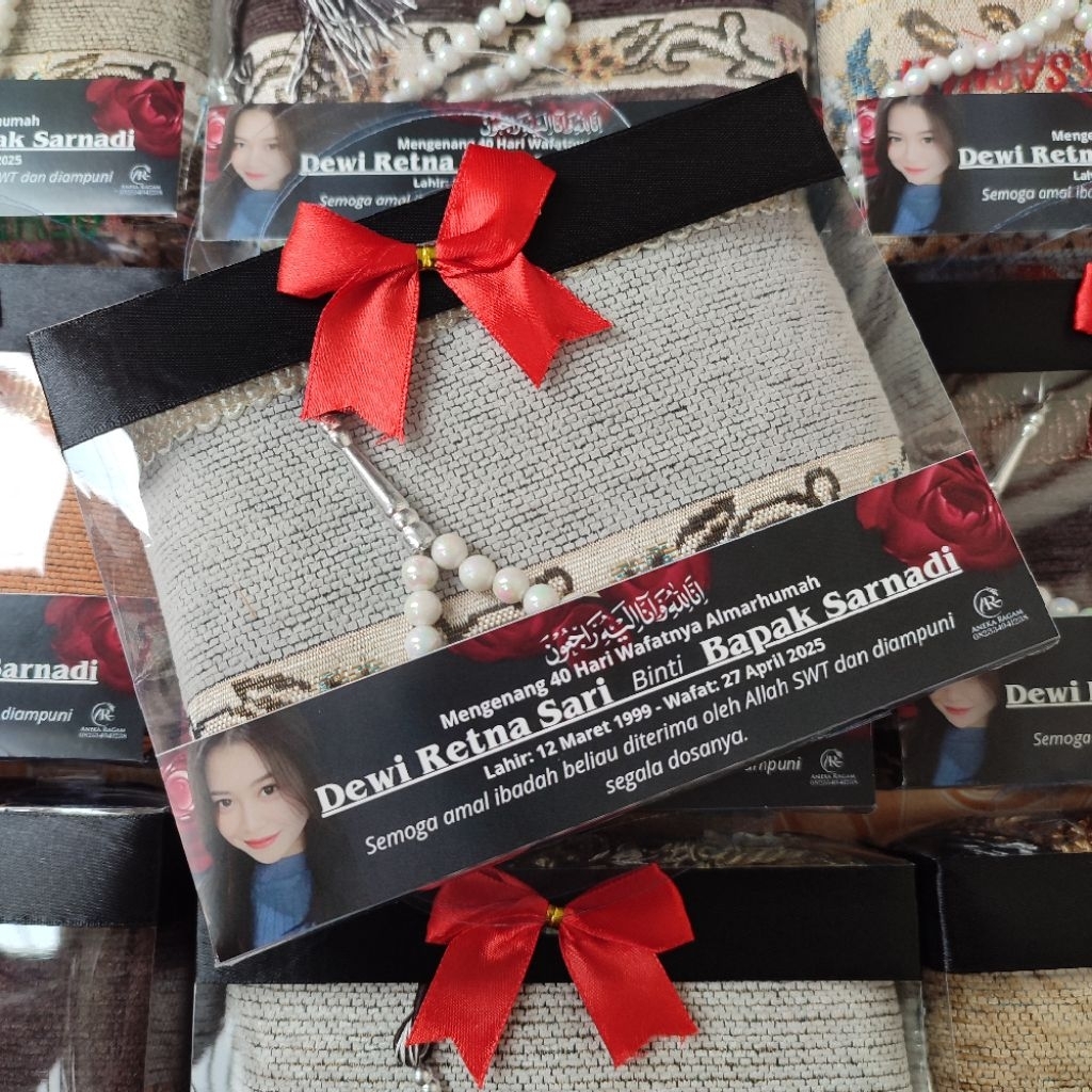 SOUVENIR SAJADAH TRAVEL KEMAS MIKA