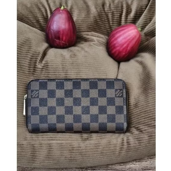 Dompet Panjang Berziper Louis Vuitton (second)